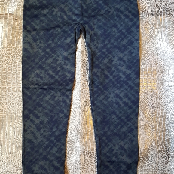 Spanx - Picture 2 of 3